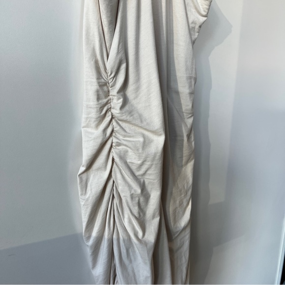 (SOLD ON FB) ARITZIA BABATON Covet Sleeveless Dress - Picture 7 of 10